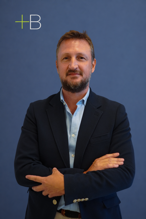 Dr. José Bernabeu (Director Médico de Clínica Bernabeu)